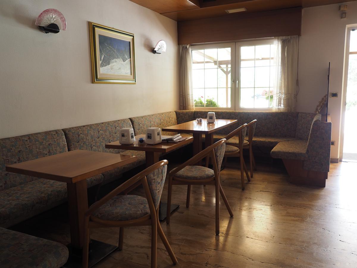 Albergo Alla Stazione Roncegno エクステリア 写真