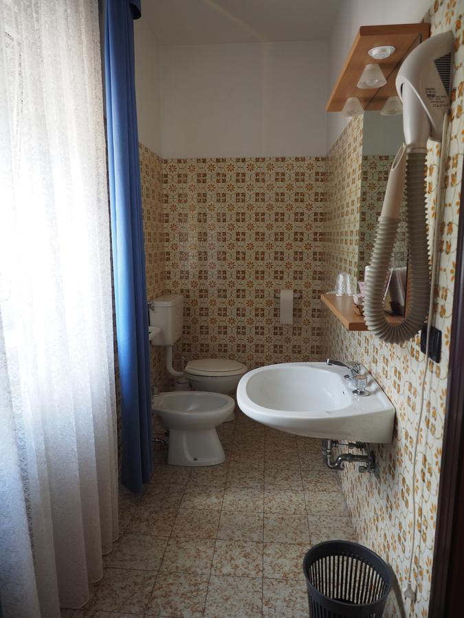 Albergo Alla Stazione Roncegno エクステリア 写真